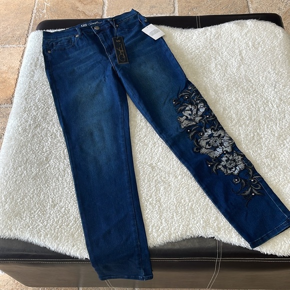 🔥HostPick🏆🔥 DG2 by Diane Gilman Virtual Stretch Skinny Jean - Picture 8 of 14